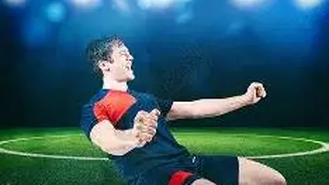 4万球迷涌入业余足球盛宴，湛江足球迈入新篇章