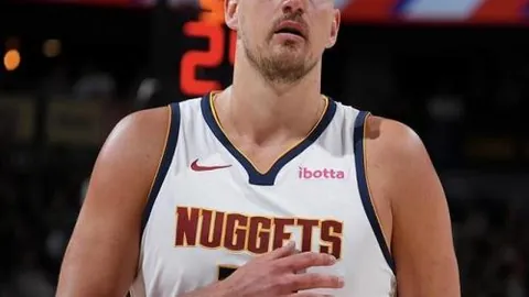 德甲先锋勒沃库森挑战拜仁霸权，哈维与阿隆索大师级对决引关注！